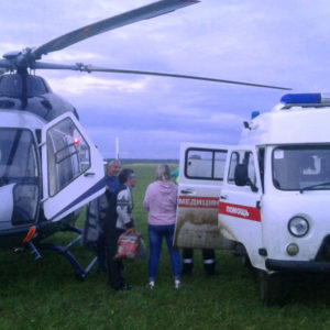 Специалистами санитарной авиации эвакуирован из деревни Изиморка потерявшийся ребенок