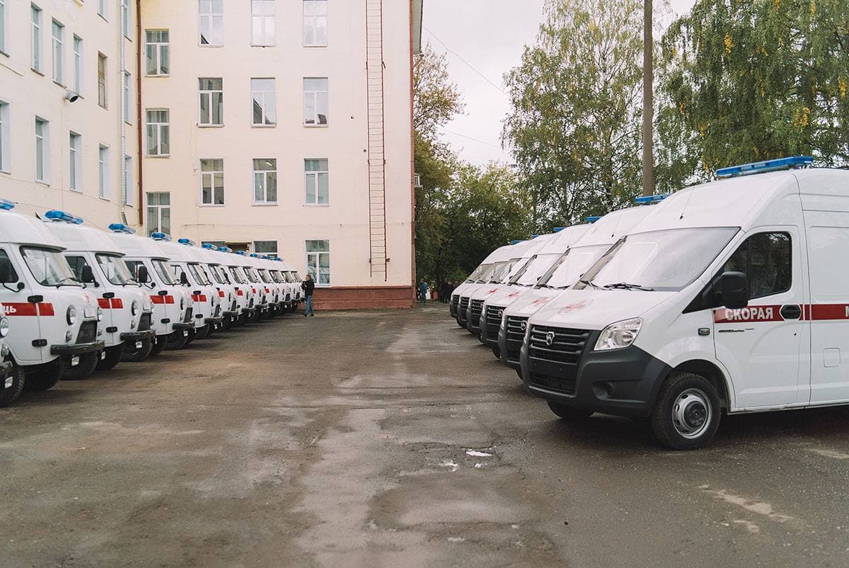 Глава региона передал Единой службе скорой медицинской помощи 25 новых автомобилей