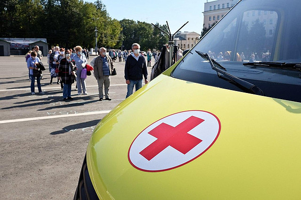 Вакцинация от гриппа началась в мобильных прививочных пунктах города Кирова