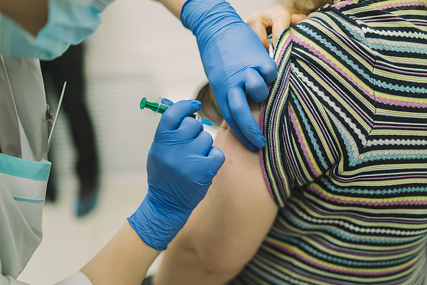 В Кировскую область поступило 50 400 доз вакцины «Спутник Лайт»